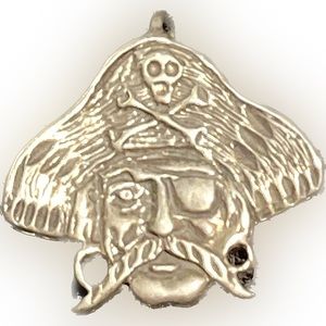 925 Sterling Silver Pirate Head Skull Hat Mens Biker Gothic Charm Pendant
